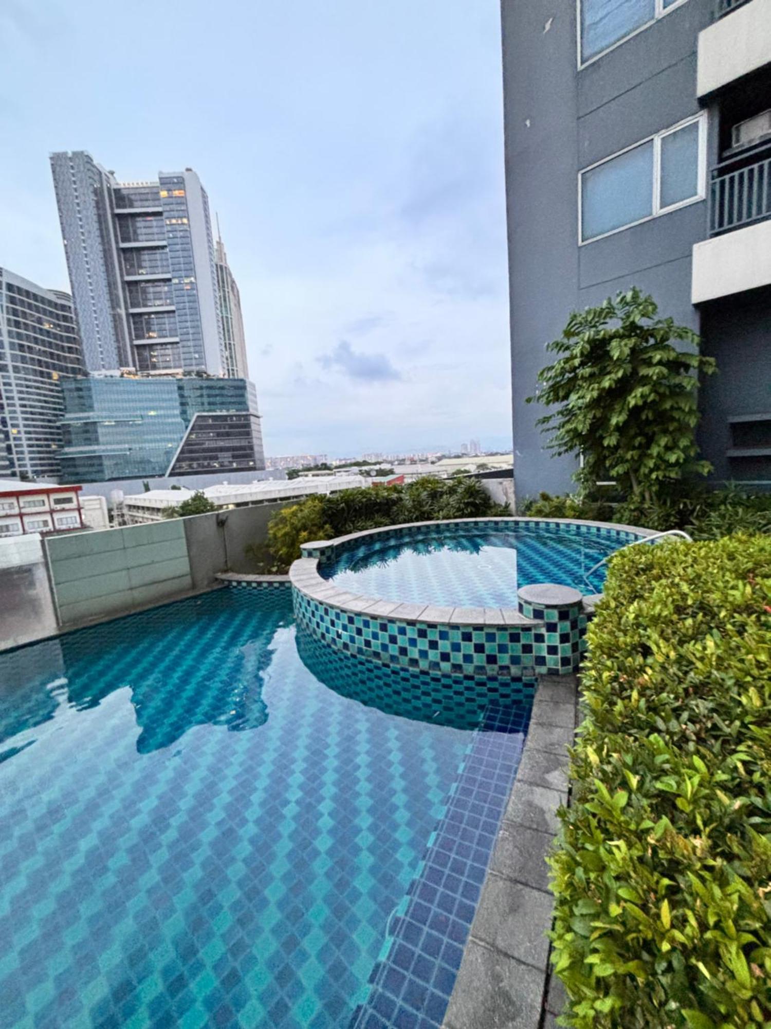 La Amore Place Pasig City Екстер'єр фото