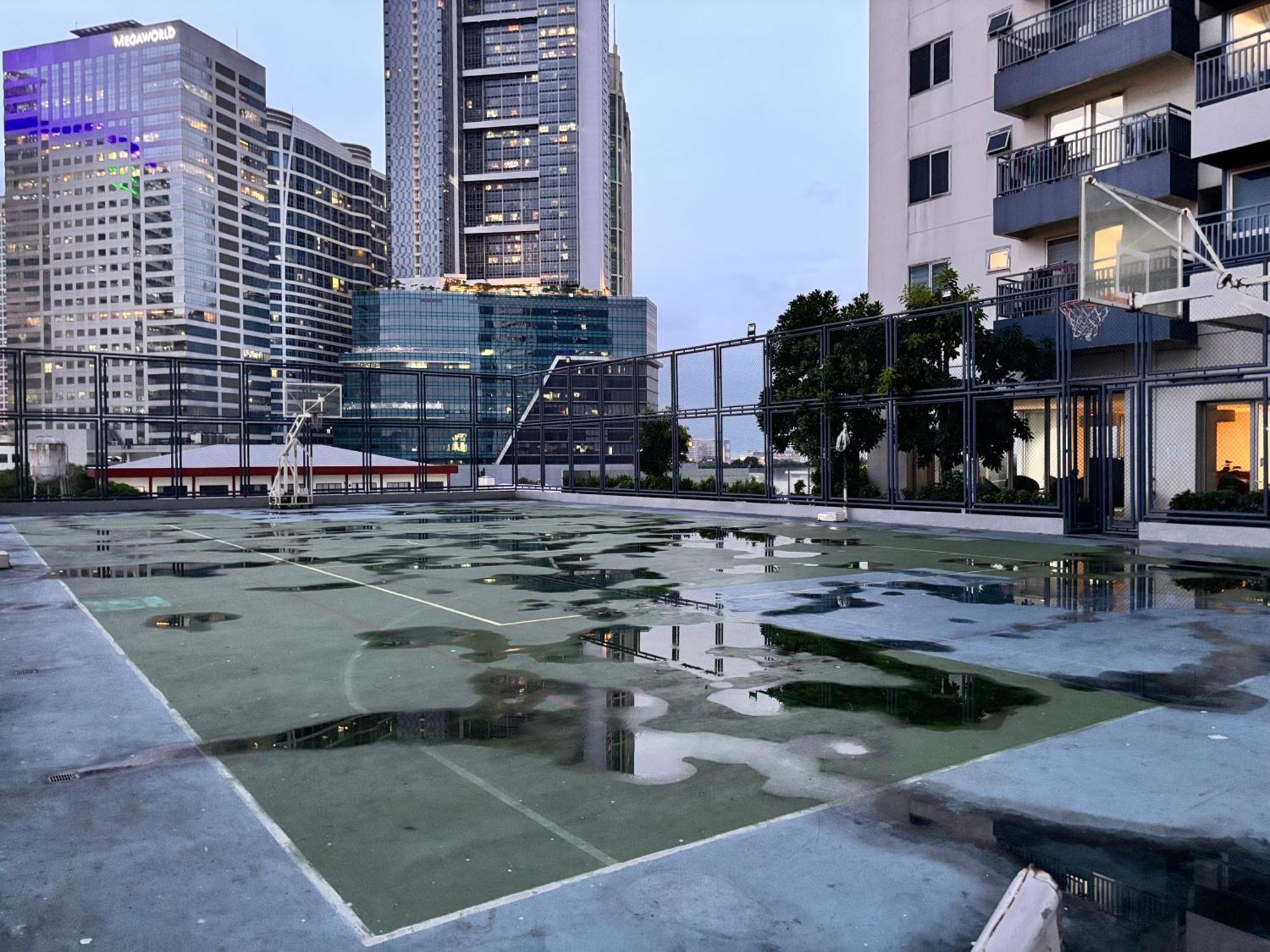 La Amore Place Pasig City Екстер'єр фото