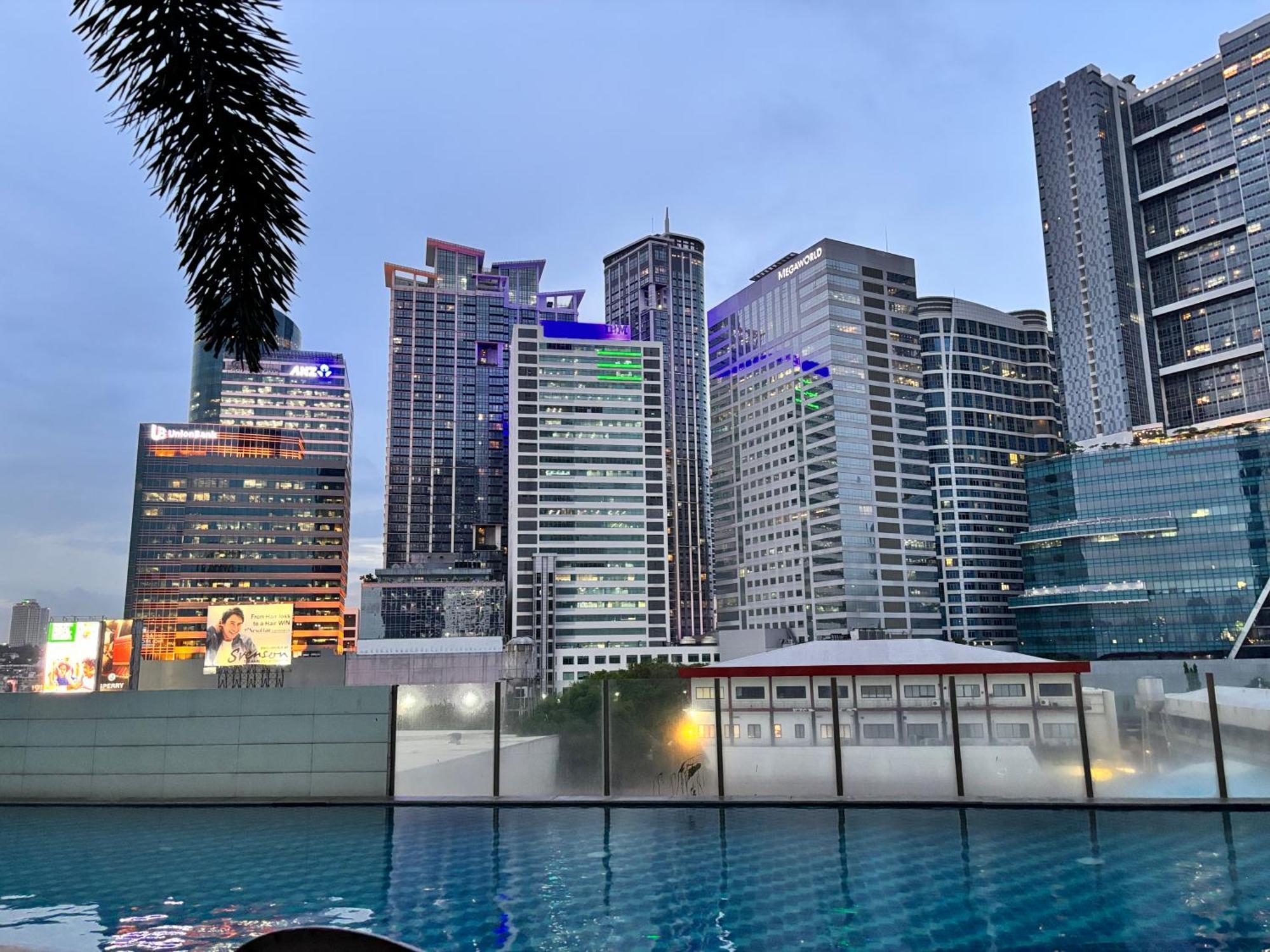 La Amore Place Pasig City Екстер'єр фото