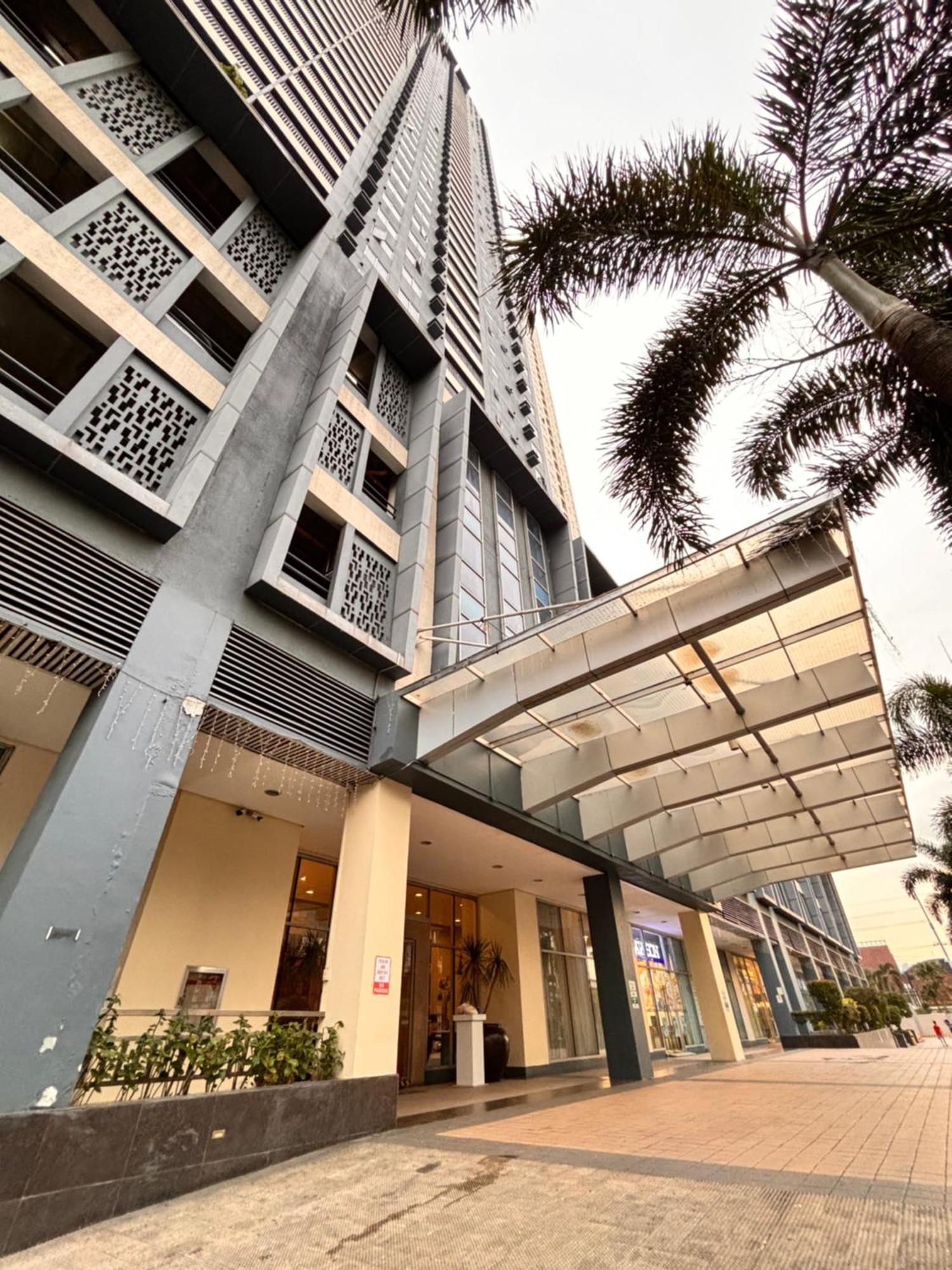 La Amore Place Pasig City Екстер'єр фото