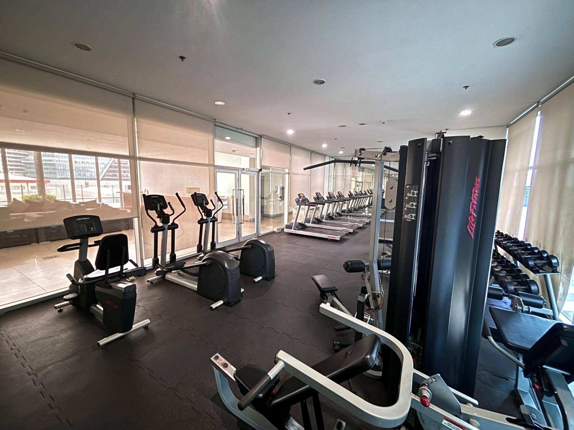 La Amore Place Pasig City Екстер'єр фото