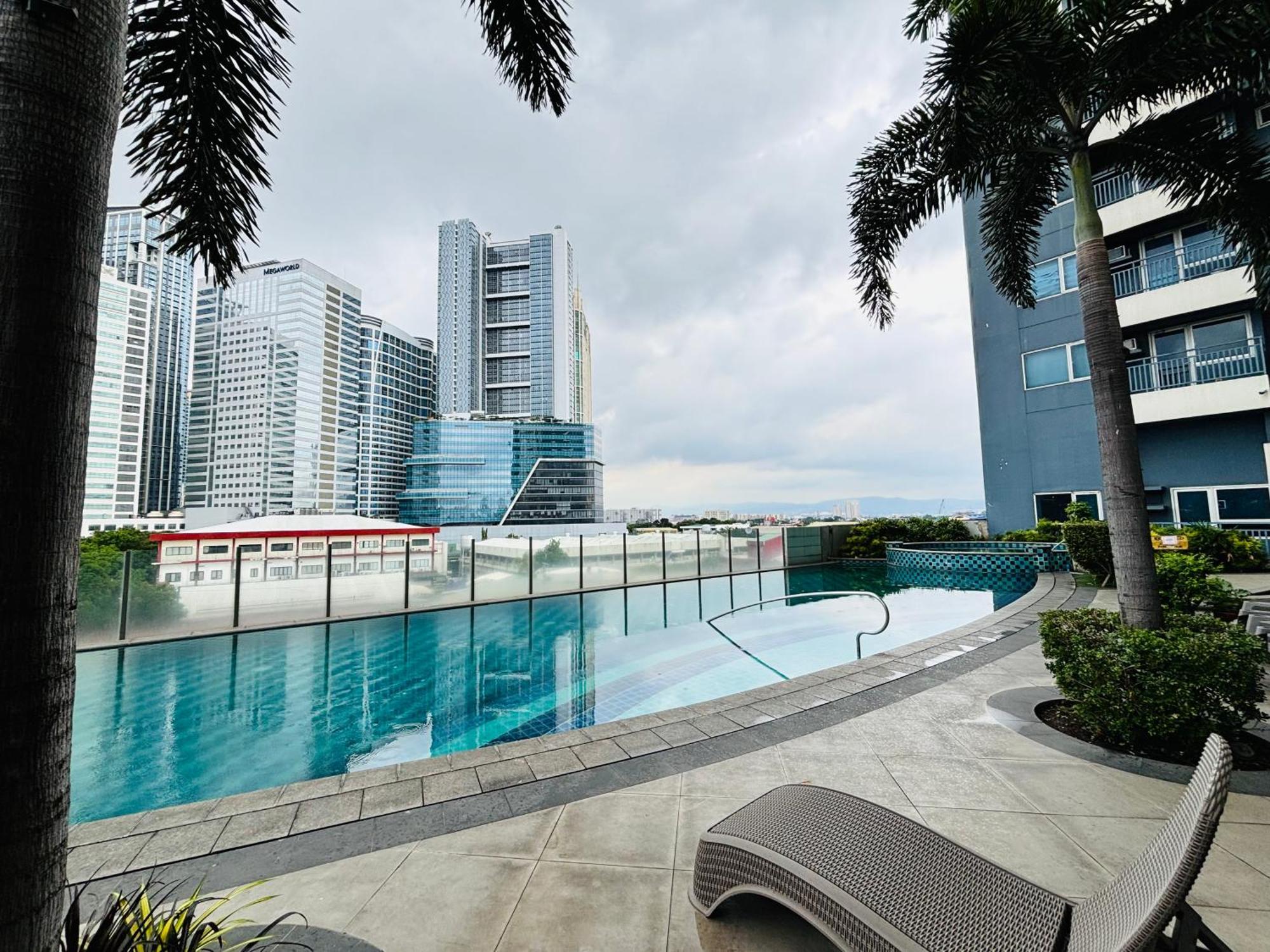La Amore Place Pasig City Екстер'єр фото